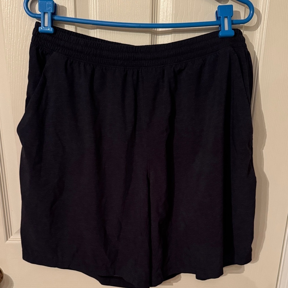 Lululemon Men's dark heather blue Athletic Shorts XL 8 in inseam